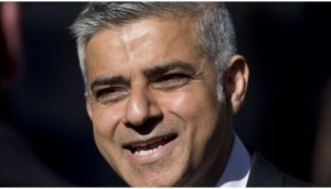 Sadiq Khan: Wali Kota Muslim Pertama London
