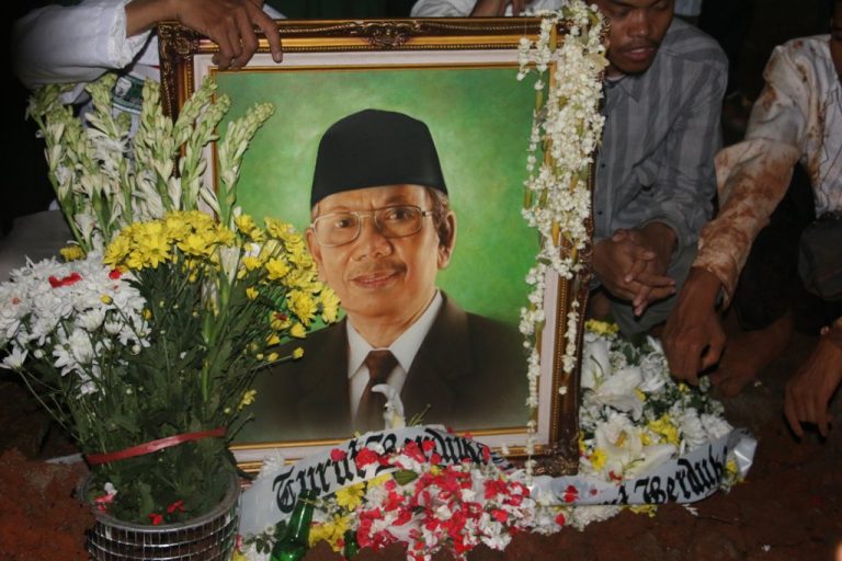 Renungan Atas Wafatnya KH. Hasyim Muzadi