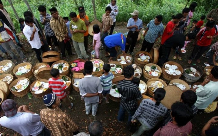 Tradisi Puasa Masyarakat Pra-Islam Indonesia - Islami[dot]co