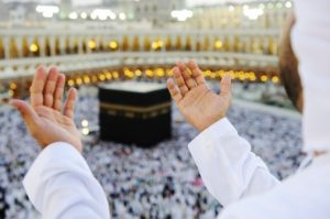 Apakah Menggantikan Haji Orang Lain Harus Pernah Berhaji Dulu?