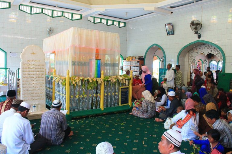Hikayat Muhibbin dari Banjar: Penerimaan, Keajaiban & Penghormatan Habib