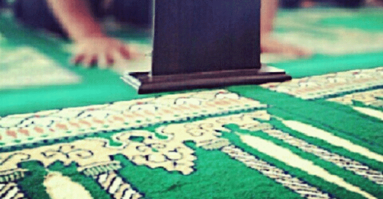 Hukum Memasang Sutrah (Pembatas) Di Masjid