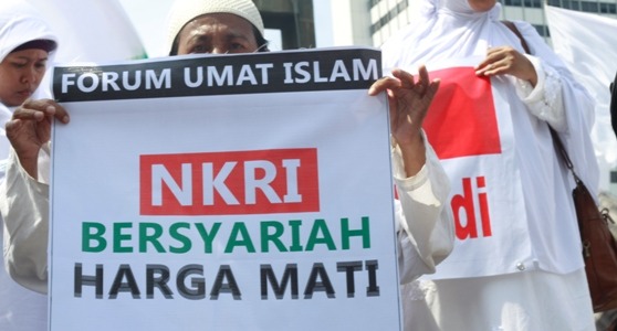 NKRI Bersyariah versus NKRI yang Sudah Syariah