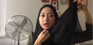 Kisah Muslimah yang Melepas Jilbabnya