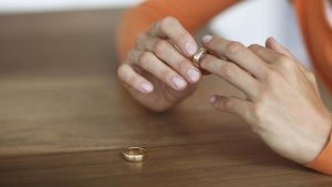 Akibat KDRT, Istri Mengajukan Cerai Gugat, Apakah Masih Mendapat Nafkah Iddah?