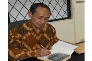 Obituari: Teladan Intelektual Muslim Bernama Profesor Bambang Pranowo