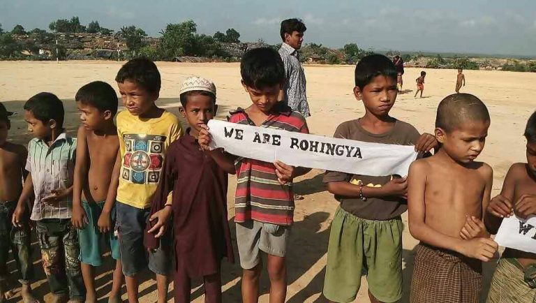 Anak-anak Rohingya Kekurangan Gizi