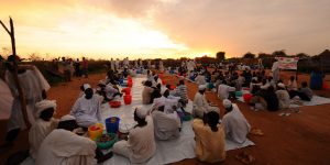 Tradisi Ramadhan di Sudan: Tukang Begal yang Mengajak Kita Berbuka Puasa