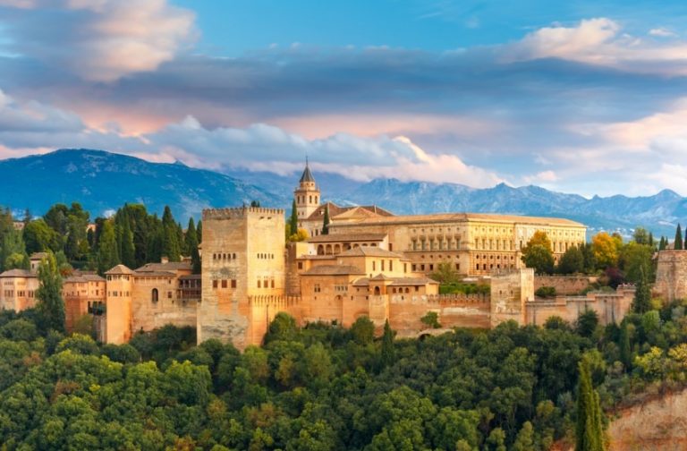 Granada, Benteng Terakhir Kejayaan Islam di Eropa