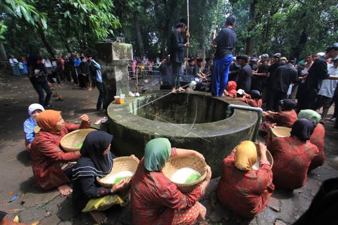 Panjang Jimat, Tradisi Maulid Nabi di Kasepuhan Cirebon