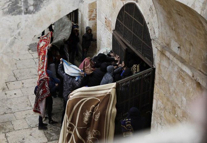 Pengadilan Israel Perintahkan Tutup Golden Gate di Komplek Al Aqsa