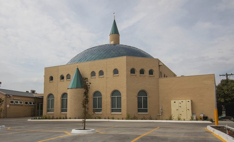 Tiga Keunikan Masjid Emir Sultan, Wajib Dikunjungi Saat Jalan-Jalan ke Australia