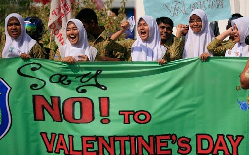 Valentine Saja Diharamkan, Bukti Agama Diperlakukan Sangat Kaku