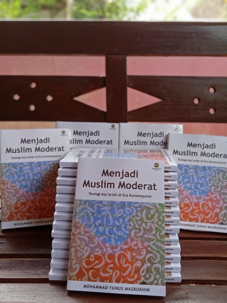 Resensi Buku: Menjadi Muslim Moderat Butuh Ongkos Teologi yang Mapan