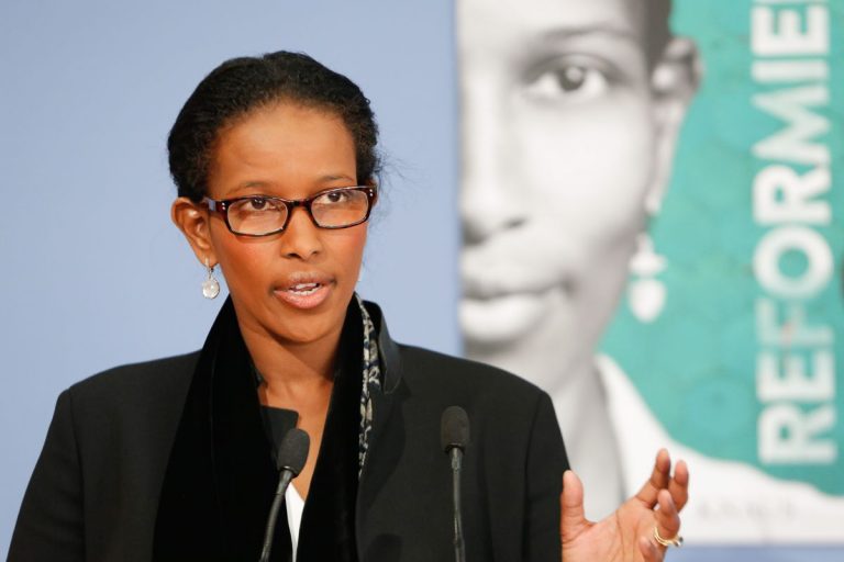 Kritik Hirsi Ali Soal Keperawanan Hingga Cerita Menstrual Cup di Indonesia