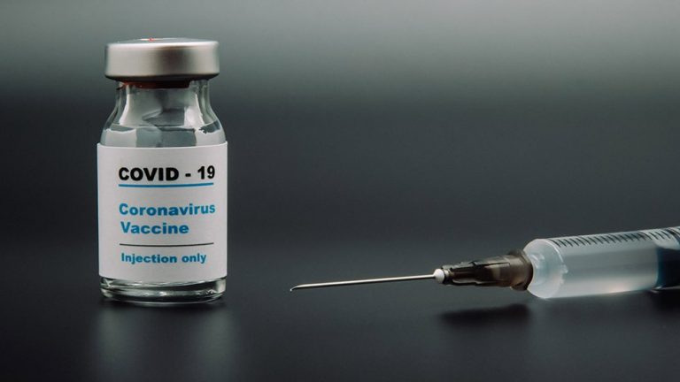 #TanyaIslami: Bolehkah Pemerintah Memaksa Masyarakat Untuk Vaksin?