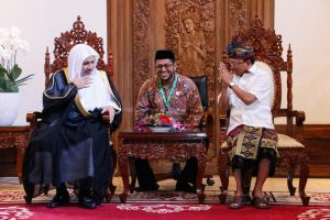 Sekjen Liga Muslim Dunia Syekh Al-Issa Temui Gubernur Bali, Berharap Forum R20 Pengaruhi Perdamaian Dunia