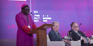 Uskup Nigeria, Matthew Hassan Kukah Jelaskan Penyebab Terjadinya Problem Agama-Agama di Dunia