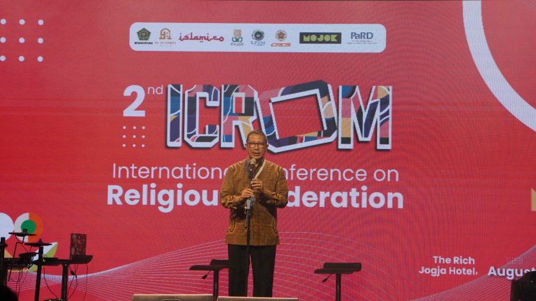 KH. Lukman Hakim Saifudin: Jangan Punya Obsesi untuk Menyeragamkan