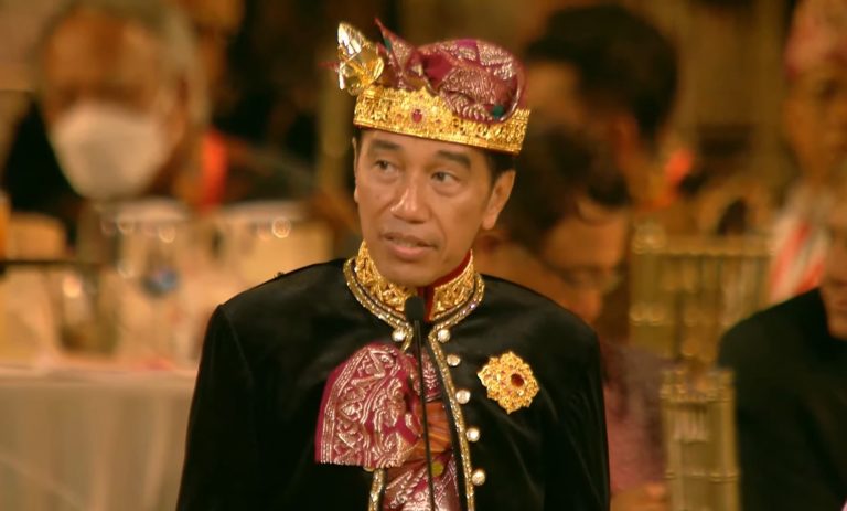 Ilusi Jokowi sebagai Ratu Adil