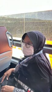 Hampir Tak Jadi Naik Haji, Nenek Komalasari Akhirnya Sampai di Tanah Suci: Saya Sudah Pasrah Saat Itu