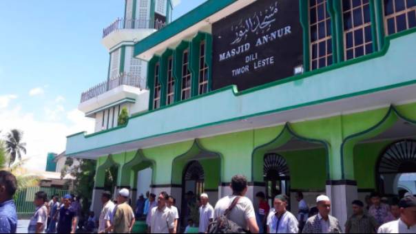 Berjalan-jalan ke Dili Timor Leste, Mengunjungi Masjid dengan Khutbah Bahasa Indonesia