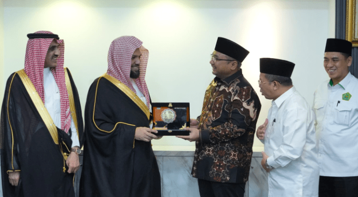 Obrolan Menteri Agama dan Imam Besar Masjid Nabawi, Perkuat Hubungan antar Negara