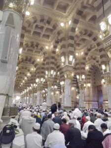 Catatan Umrah bagian 5: Ragam Kelakuan di Masjid Nabawi