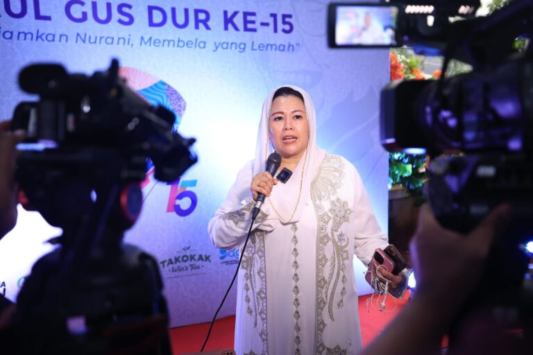 Yenny Wahid Sentil Polisi, Ingatkan Wejangan Gus Dur: Lindungi Rakyat, Bukan Alat Kekuasaan Menindas