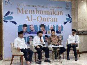 Quraish Shihab: Membumikan Al-Quran Harus Sesuai dengan Zaman